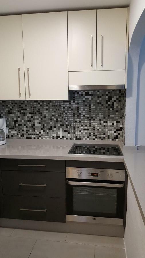 شقة بينالماذينا  في Apartamento Arroyo De La Miel, Luminoso Y Bonito المظهر الخارجي الصورة