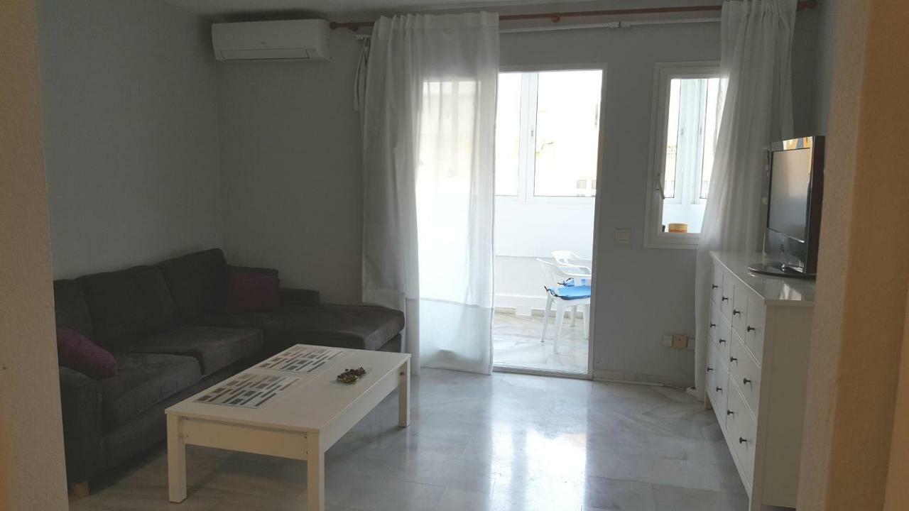 شقة بينالماذينا  في Apartamento Arroyo De La Miel, Luminoso Y Bonito المظهر الخارجي الصورة
