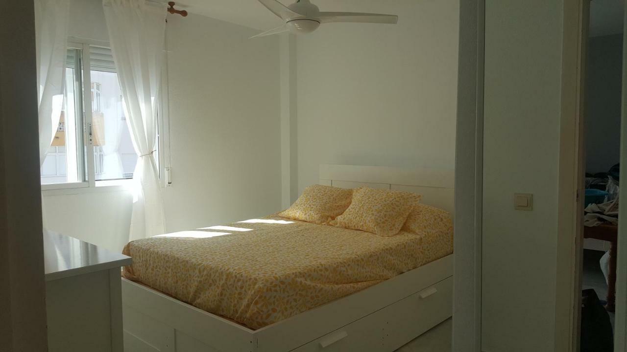 شقة بينالماذينا  في Apartamento Arroyo De La Miel, Luminoso Y Bonito المظهر الخارجي الصورة