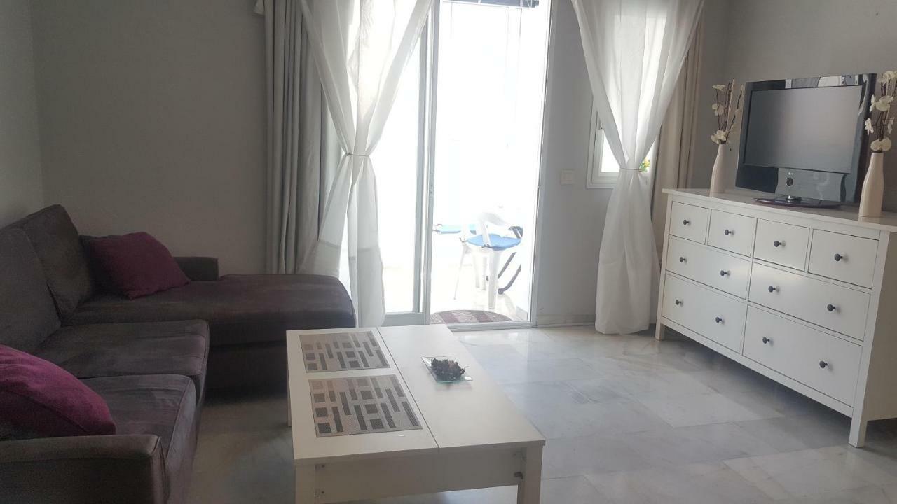 شقة بينالماذينا  في Apartamento Arroyo De La Miel, Luminoso Y Bonito المظهر الخارجي الصورة