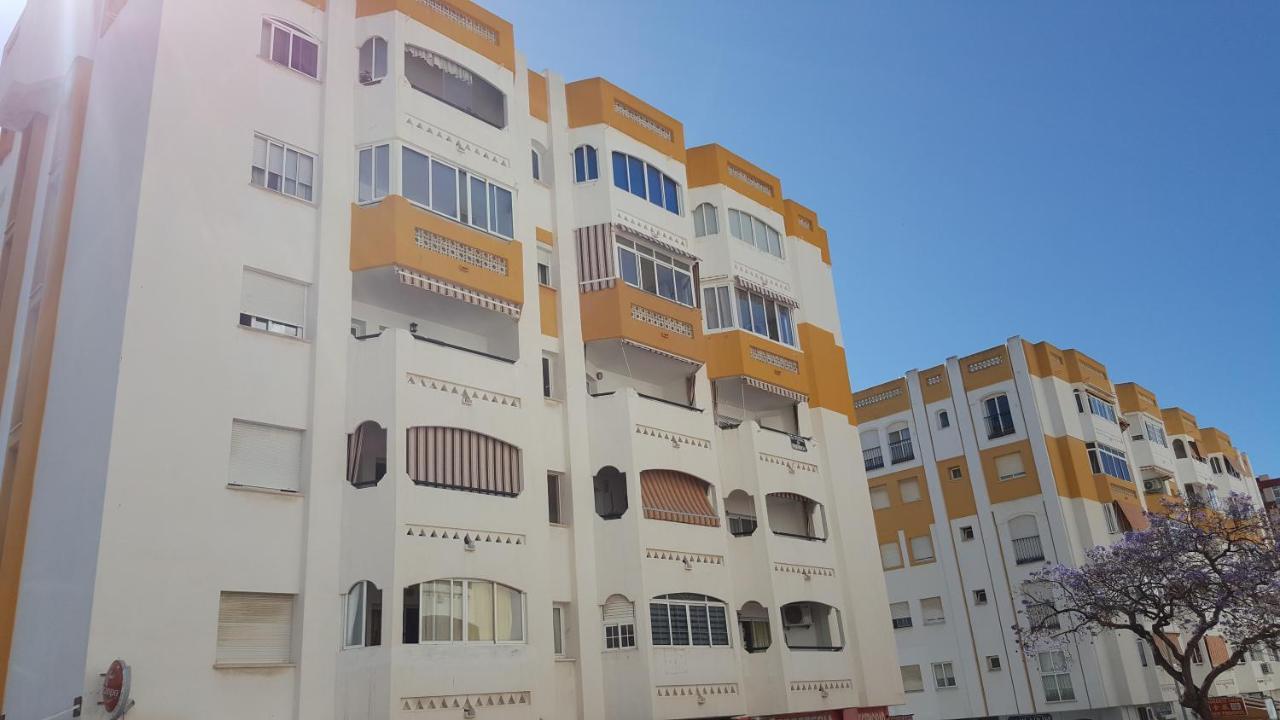 شقة بينالماذينا  في Apartamento Arroyo De La Miel, Luminoso Y Bonito المظهر الخارجي الصورة